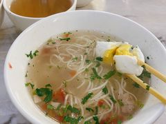-努拉洪鸡蛋面馆