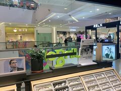 -镜客眼镜(浦江欢乐颂店)
