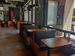 卡座-COMMUNE幻师(上邦百汇城店)