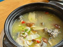 姬松茸炖鸡-妈妈的味道(和顺古镇店)