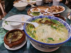 -桥香园云南过桥米线(金马碧鸡店)