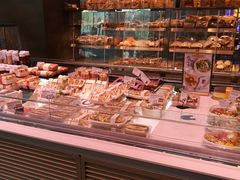 -巴黎贝甜(大宁国际商业广场店)