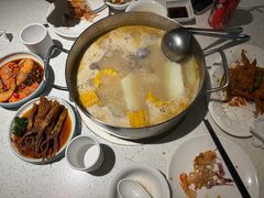 -肥仔文澳门猪骨煲(南京西路店)