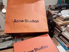 -Acne Studios(芮欧百货店)