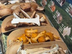 -芸山季·云南山珍菌火锅(人民广场来福士店)