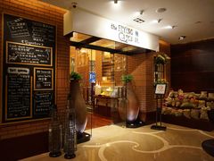 -香格里拉鱼跃地中海西餐厅·牛排披萨