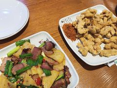-干老庆贵州留一手烤鱼·地摊火锅(财经大学店)