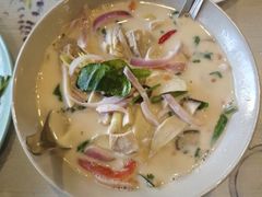 椰汁鸡汤-Pakorn's Kitchen