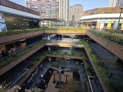 -瑞虹新天地月亮湾