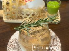 -Chom Cafe and Restaurant