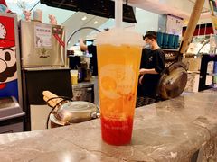 草莓凤梨果茶-杯言茶语(龙德广场店)