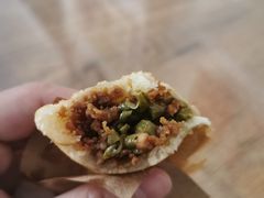 鲜肉加豇豆蛋烘糕-贺记蛋烘糕(文庙西街店)