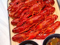 -肥肥虾庄·金牌油焖大虾(沙湖店)