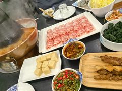 -楼外楼大刀肉传统火锅(西安大路店)