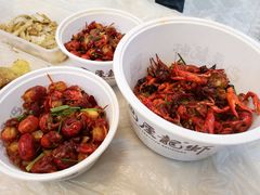 -巴厘龙虾·榜首油焖大虾(音乐学院·沿江酒馆店)