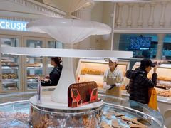 -HOT CRUSH趁热集合·现烤面包(环球港店)