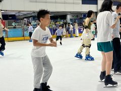 -正佳冰河湾真冰滑冰场