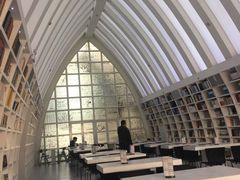 -钟书阁(松江泰晤士小镇店)