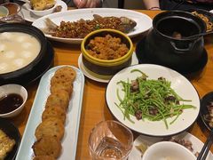 -莲餐厅·湖北菜·潜江小龙虾店(愚园路店)