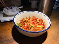 -洞庭土菜小炒馆(易发广场店)