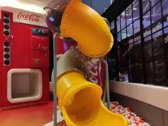 -东方明珠·可口可乐欢乐餐厅