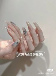 -UGIRL有个美甲