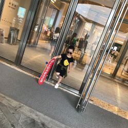 -汪正影业(萧山万象汇店)