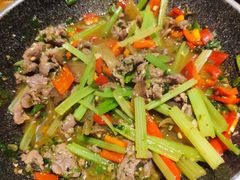 -吃饭皇帝大土家民族菜(正大广场店)