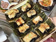 -围炉肉舍•炭烤活鳗•丹东海鲜烤肉(步行街店)