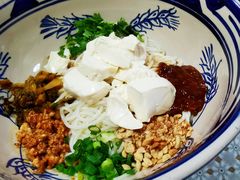 豆花米线-蜗牛小馆醉乡民谣云南菜(惠新西里店)