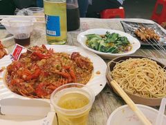 -老街烧烤大排档·地道湖北菜·龙虾馆(汉口火车站店)