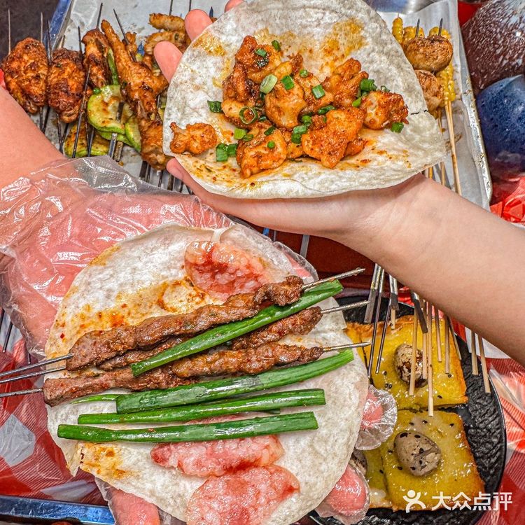 广州的！！！这小烧烤串子还蛮好吃的！