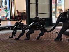 -王府井奥莱临潼小镇(临潼店)