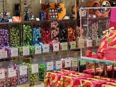 -VENCHI 闻绮(北京国贸商城店)