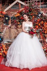 点击看大图 -GRACE KELLY婚纱与礼服(北京店)