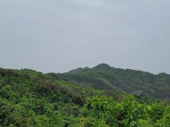 -梅岭月亮湾山体公园