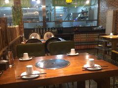 大堂-三个大叔东北烧烤·砂锅菜(西三旗店)