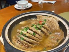 扣肉芋头煲-经典老菜坊·开封灌汤包(火车站店)