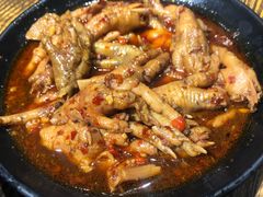 -老闵田螺馆·南昌特色小炒(梦时代店)