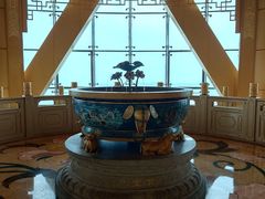 -华西龙希国际大酒店旅游观光景区