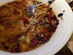 -严记小天府酸菜鱼(西四路店)