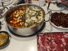 -德林酸菜鱼火锅(南丹店)