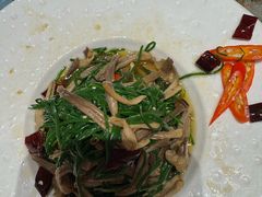 -哈啾嗨·新概念蒙餐(红星新城店)