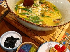 -芸南道·过桥米线(昆明老街旗舰店)