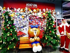 -嗨翻Hi-Fun竞技主题乐园·蹦床亲子生日轰趴(国光1937店)