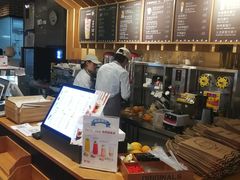 -焙丽拾光(麦凯乐直营店)