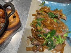 潮界湿炒牛河-潮界(虹桥新天地店)