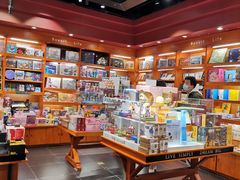 -西西弗书店&矢量咖啡(壹方购物中心店)