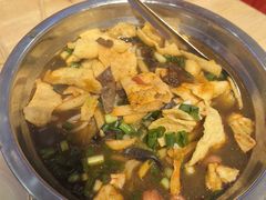 -柳州肥姨妈大骨螺蛳粉(万达中心店)