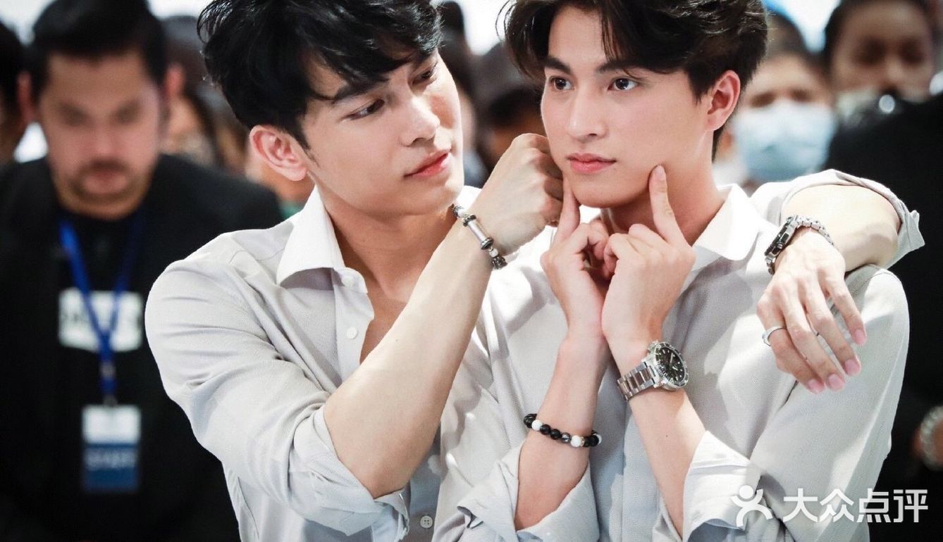 错就错在手欠打开了第一弹看了与爱同居